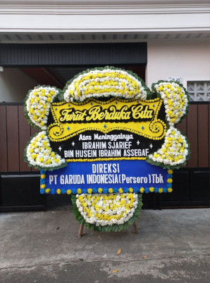 Papan Bunga Duka di Panji